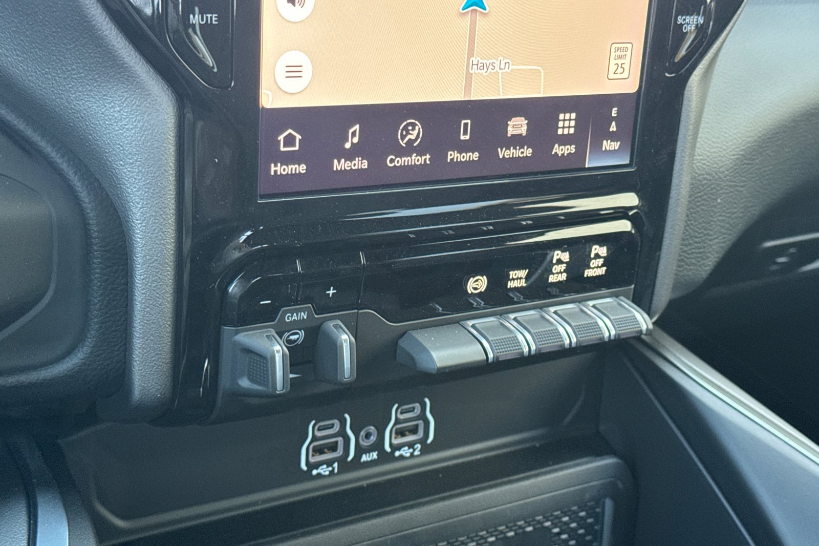 New 2027 RAM 3500 Big Horn AWD/4WD image 19