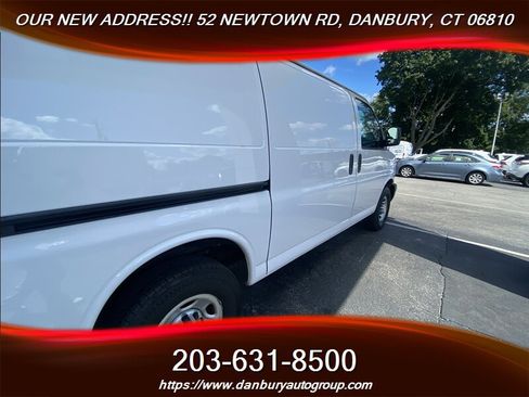 Used 2021 Chevrolet Express 2500 RWD image 7