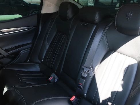 Used 2017 Maserati Ghibli image 22