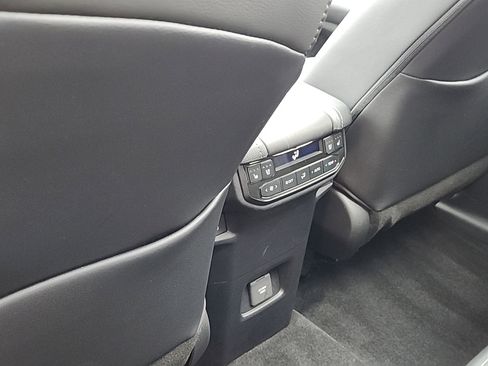 Certified 2025 Toyota Grand Highlander AWD image 25