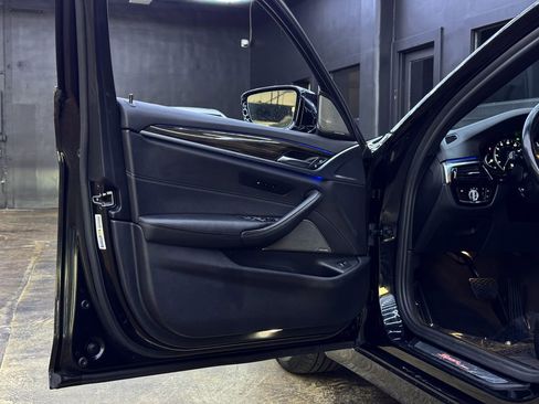 Used 2018 BMW 530i w/ Premium Package image 16