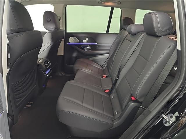 Used 2026 Mercedes-Benz GLS 450 4MATIC image 15