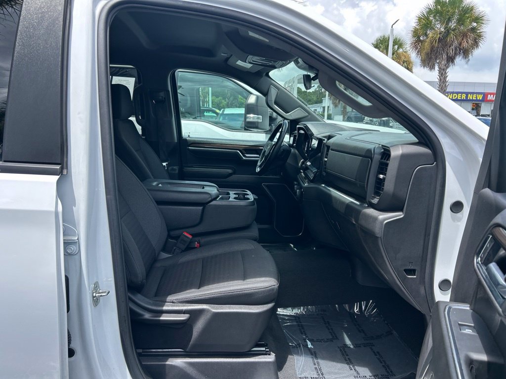 Used 2025 Chevrolet Silverado 1500 LT RWD image 37