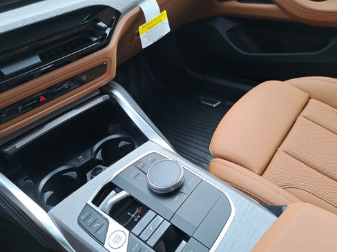 New 2026 BMW 430i xDrive w/ M Sport Package AWD/4WD image 26