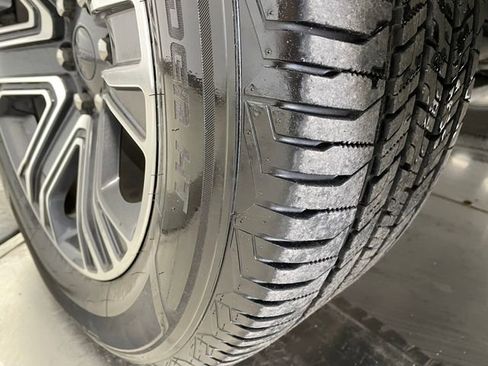 Used 2022 Jeep Wagoneer Series III w/ Convenience Group I image 11