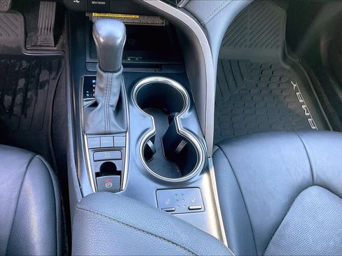 Used 2020 Toyota Camry XSE image 33