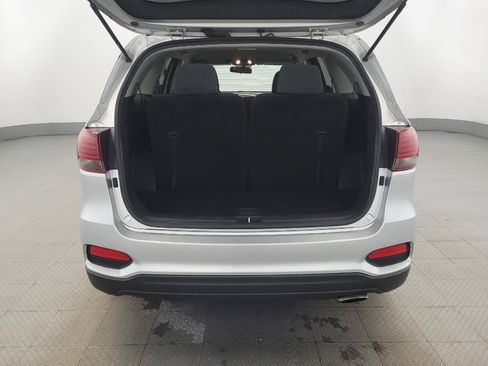 Used 2019 Kia Sorento LX image 29
