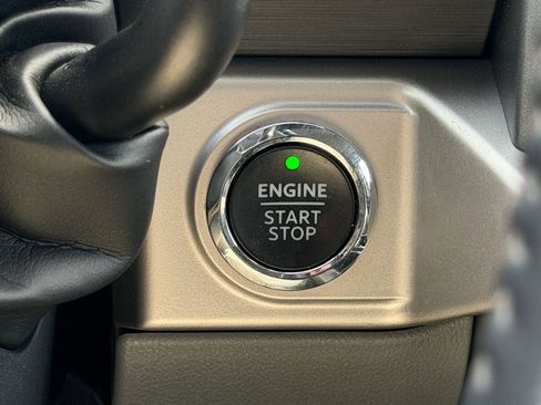 Certified 2022 Ford F150 XLT w/ Equipment Group 302A High image 40