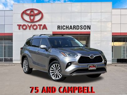 Used 2025 Toyota Highlander XLE