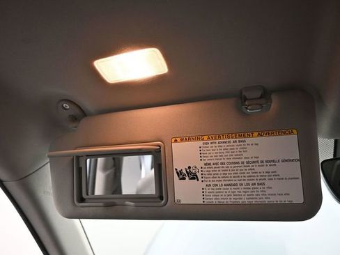 Certified 2022 Toyota Highlander XLE image 31