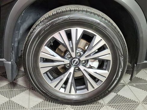 Used 2023 Nissan Rogue SV AWD/4WD image 11