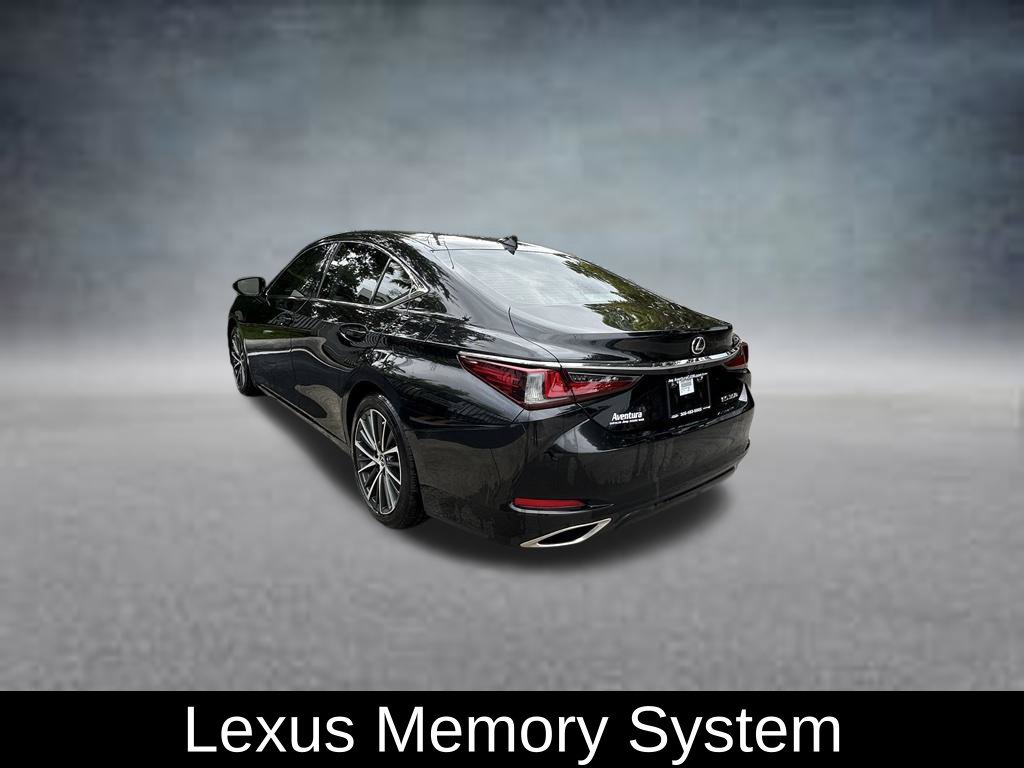 Used 2025 Lexus ES 350 w/ Premium Package FWD image 5