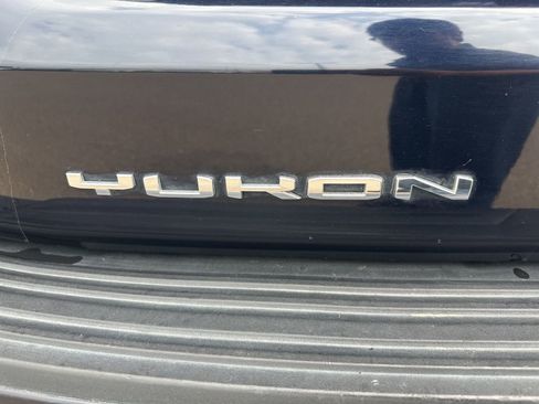 Used 2021 GMC Yukon SLT image 9