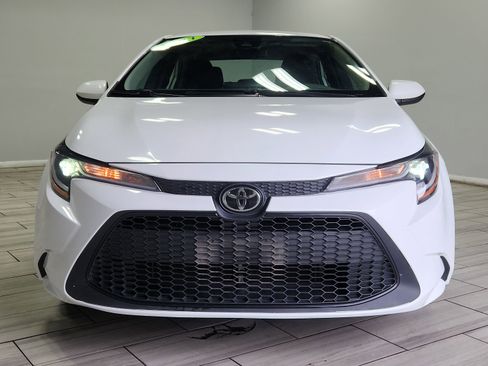 Used 2022 Toyota Corolla LE image 8