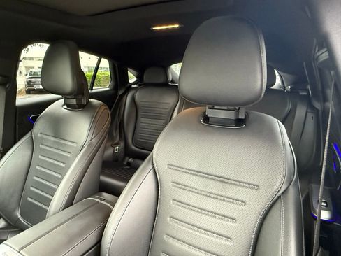 Used 2025 Mercedes-Benz GLC 300 4MATIC image 23