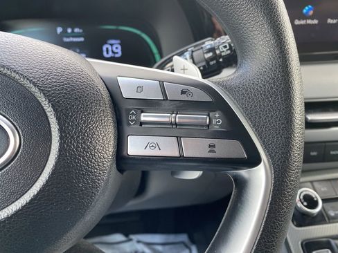 Certified 2023 Hyundai Palisade SE image 23