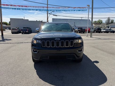 Used 2017 Jeep Grand Cherokee Limited AWD/4WD image 7