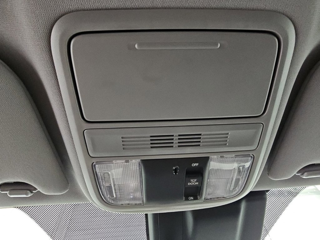 Used 2018 Honda Odyssey EX image 22