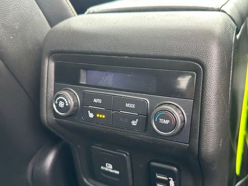 Used 2017 GMC Acadia Denali w/ Technology Package image 31