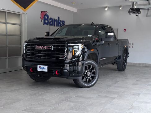 Certified 2025 GMC Sierra 2500 AT4 AWD/4WD image 2