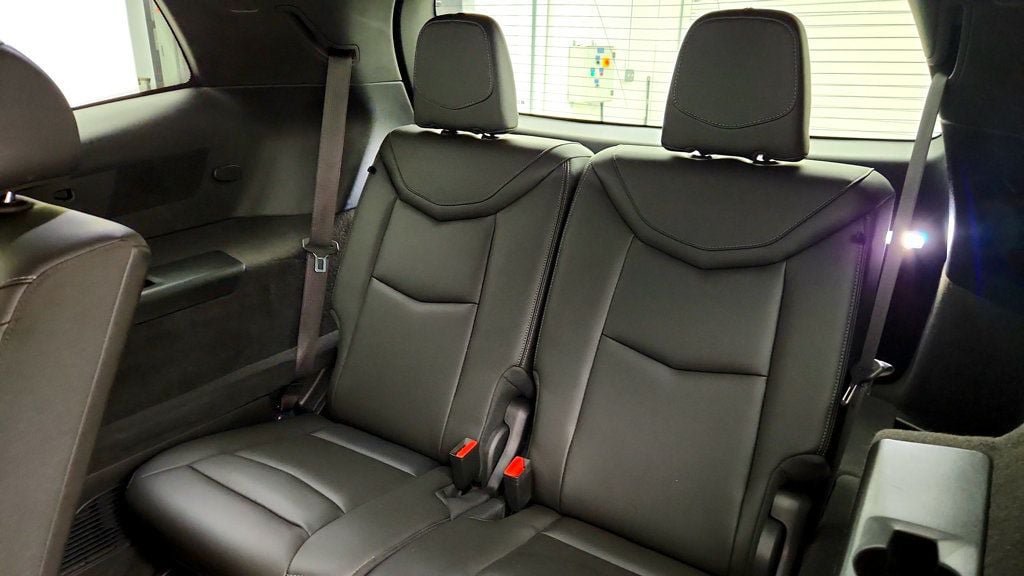 Used 2024 Cadillac XT6 Luxury FWD image 22