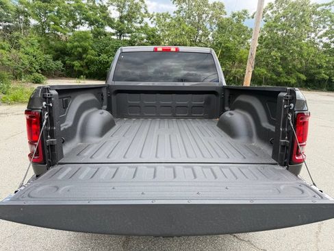 New 2026 RAM 3500 Big Horn AWD/4WD image 21