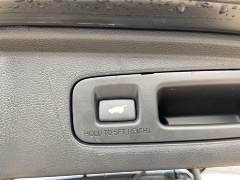 Used 2025 Honda CR-V EX-L image 53