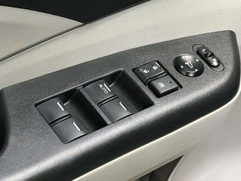 Used 2014 Honda CR-V LX image 10