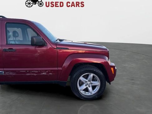 Used 2012 Jeep Liberty Limited image 4