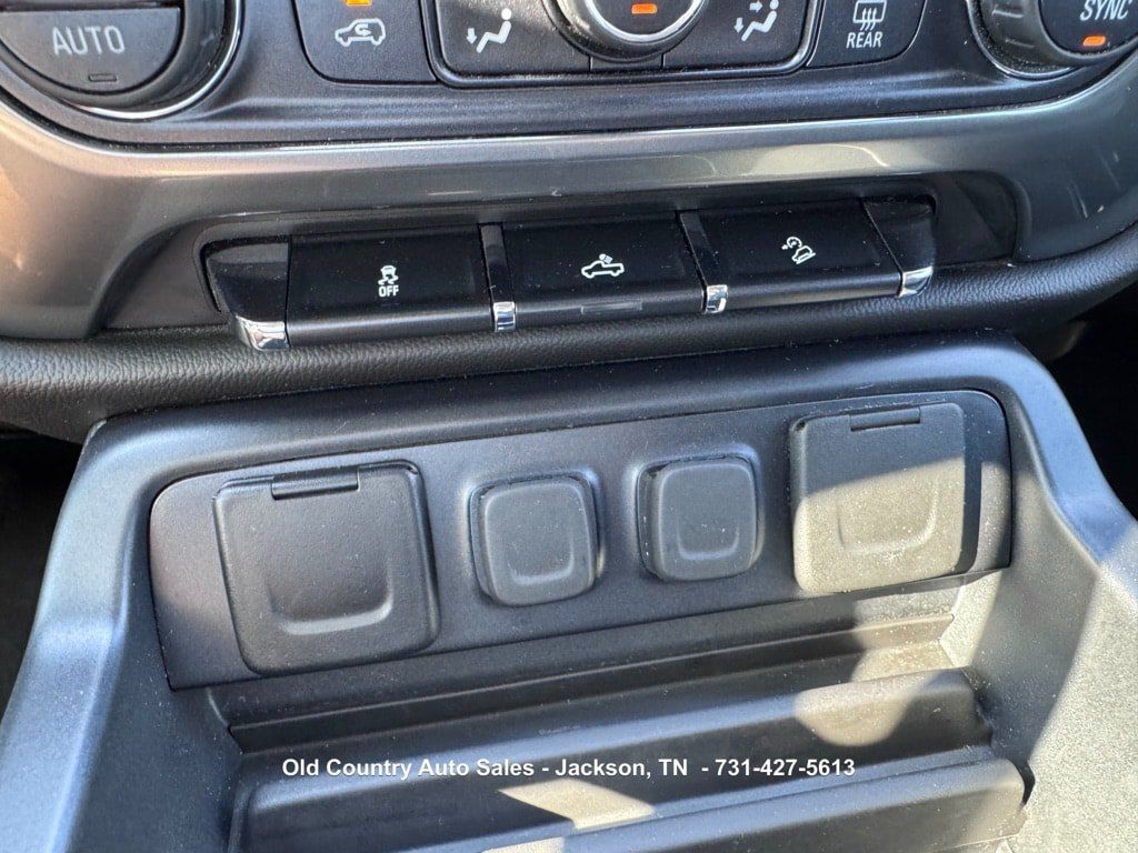 Used 2018 Chevrolet Silverado 1500 LT w/ All Star Edition AWD/4WD image 44