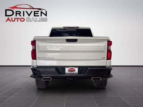 Used 2020 Chevrolet Silverado 1500 LT Trail Boss image 4