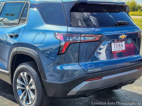 New 2026 Chevrolet Equinox LT w/ Convenience Package II FWD image 6