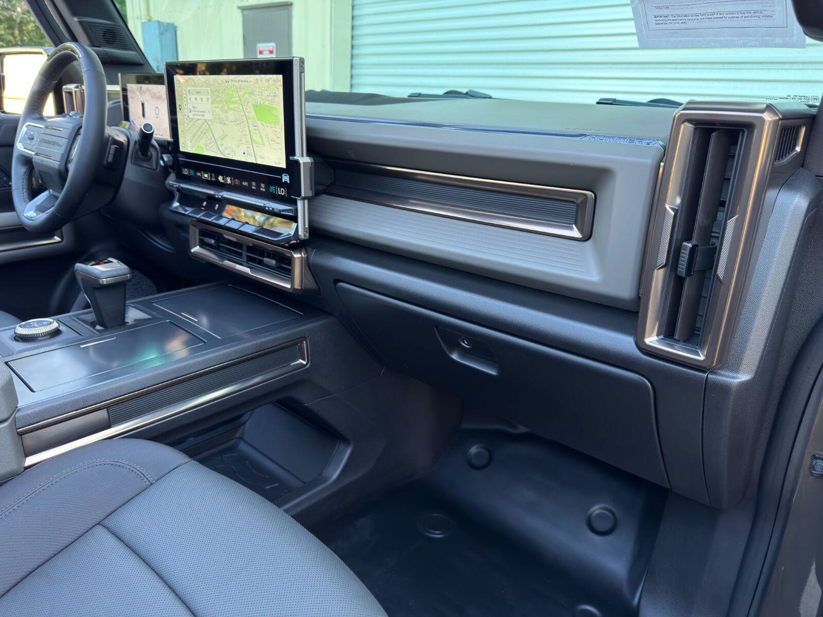 Used 2025 GMC Hummer EV 3X w/ LPO, Roof Cross Rail Package AWD/4WD image 14