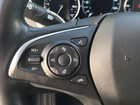 Used 2019 Buick Enclave Avenir w/ Avenir Technology Package AWD/4WD image 38
