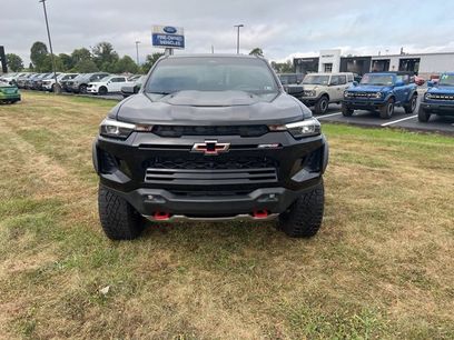 Used 2025 Chevrolet Colorado ZR2 w/ Midnight Edition
