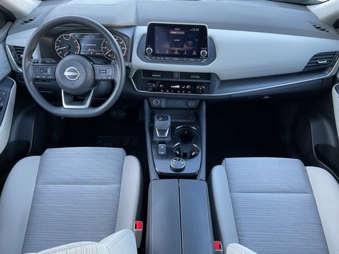 Used 2023 Nissan Rogue SV image 15