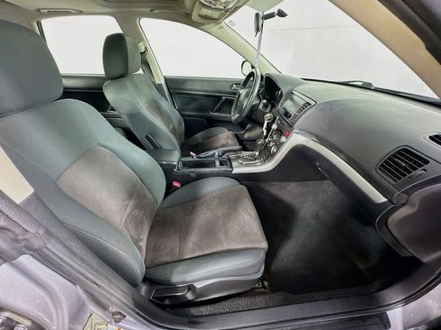 Used 2008 Subaru Legacy 2.5i AWD/4WD image 32