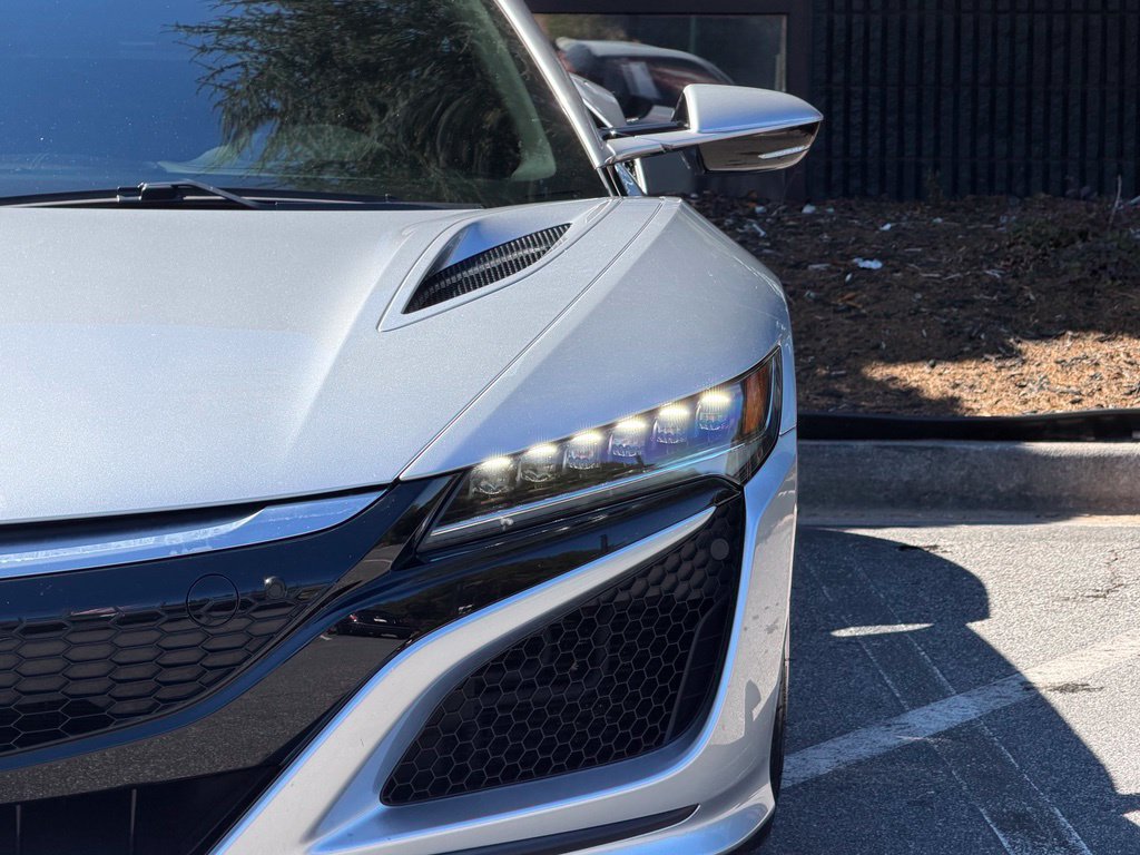 Used 2017 Acura NSX AWD/4WD image 5