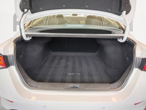 Used 2024 Nissan Sentra SV image 16