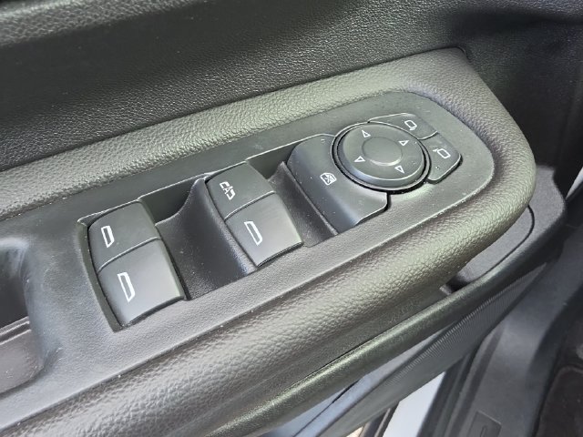 Certified 2021 GMC Terrain SLE w/ Driver Convenience Package FWD image 18