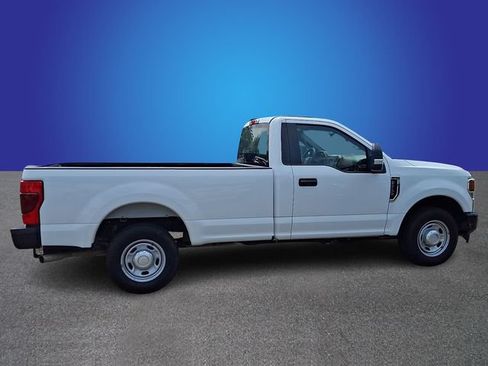 Used 2022 Ford F250 XL w/ Power Equipment Group RWD image 4