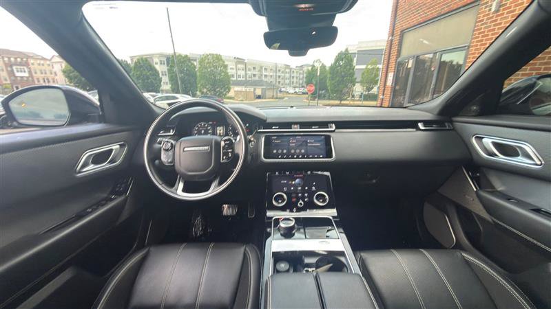 Used 2018 Land Rover Range Rover Velar R-Dynamic SE AWD/4WD image 22