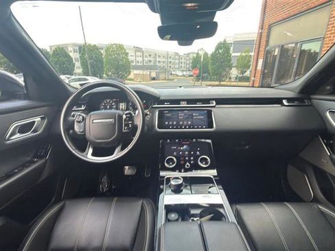 Used 2018 Land Rover Range Rover Velar R-Dynamic SE AWD/4WD image 22