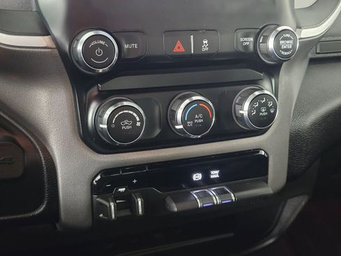 Used 2024 RAM 3500 Big Horn image 34