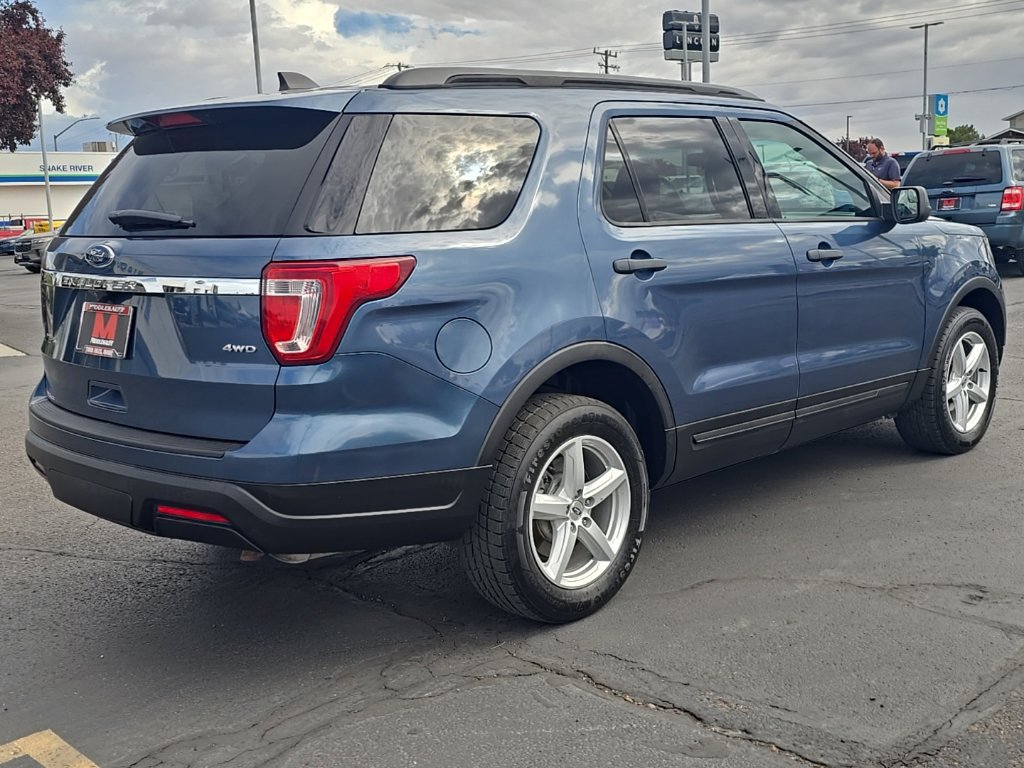 Used 2018 Ford Explorer 4WD image 3