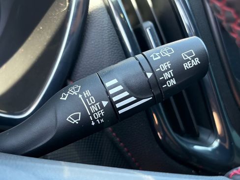 Used 2024 Chevrolet Equinox RS FWD image 14