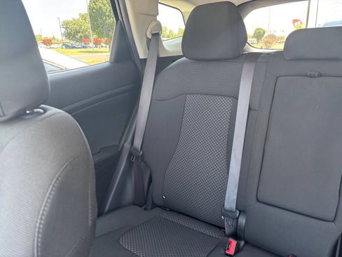 Used 2024 Kia Sportage LX AWD/4WD image 37