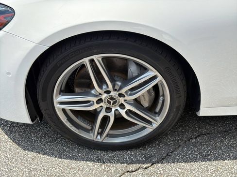 Used 2018 Mercedes-Benz E 300 image 11