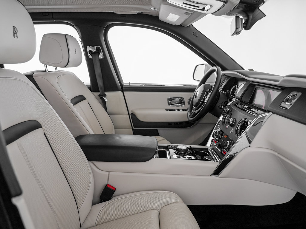 Used 2019 Rolls-Royce Cullinan AWD/4WD image 29