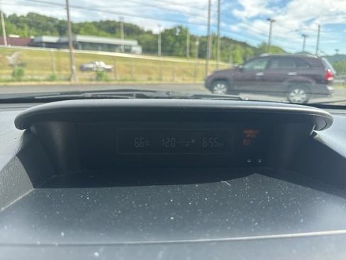 Used 2015 Subaru Impreza 2.0i Premium AWD/4WD image 16